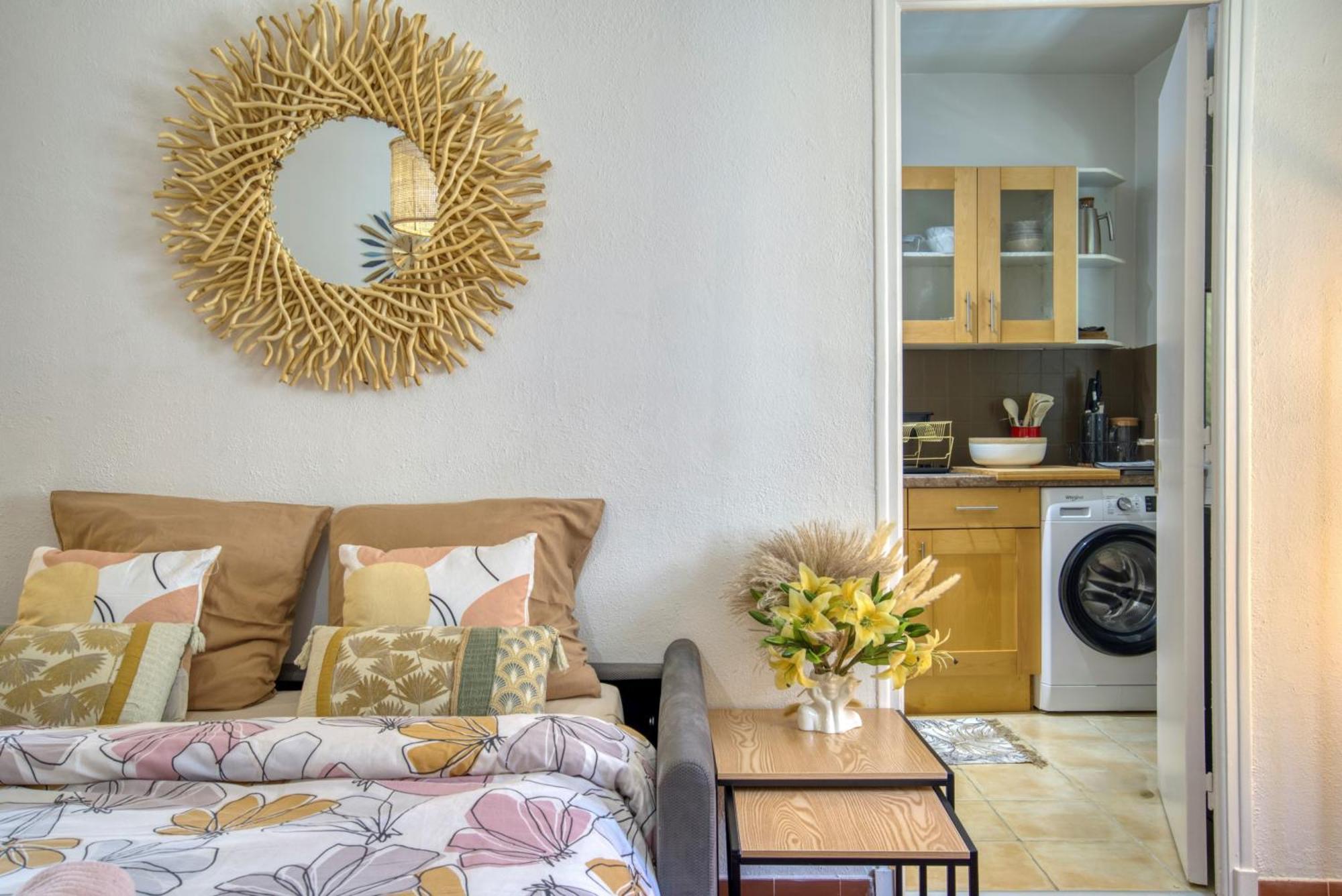 Cosy, Modern, Fully Equipped, Air Conditioning, Nice Historical, Old Town, 1Minute Walk From Beach - "Le Bunico 4" Экстерьер фото